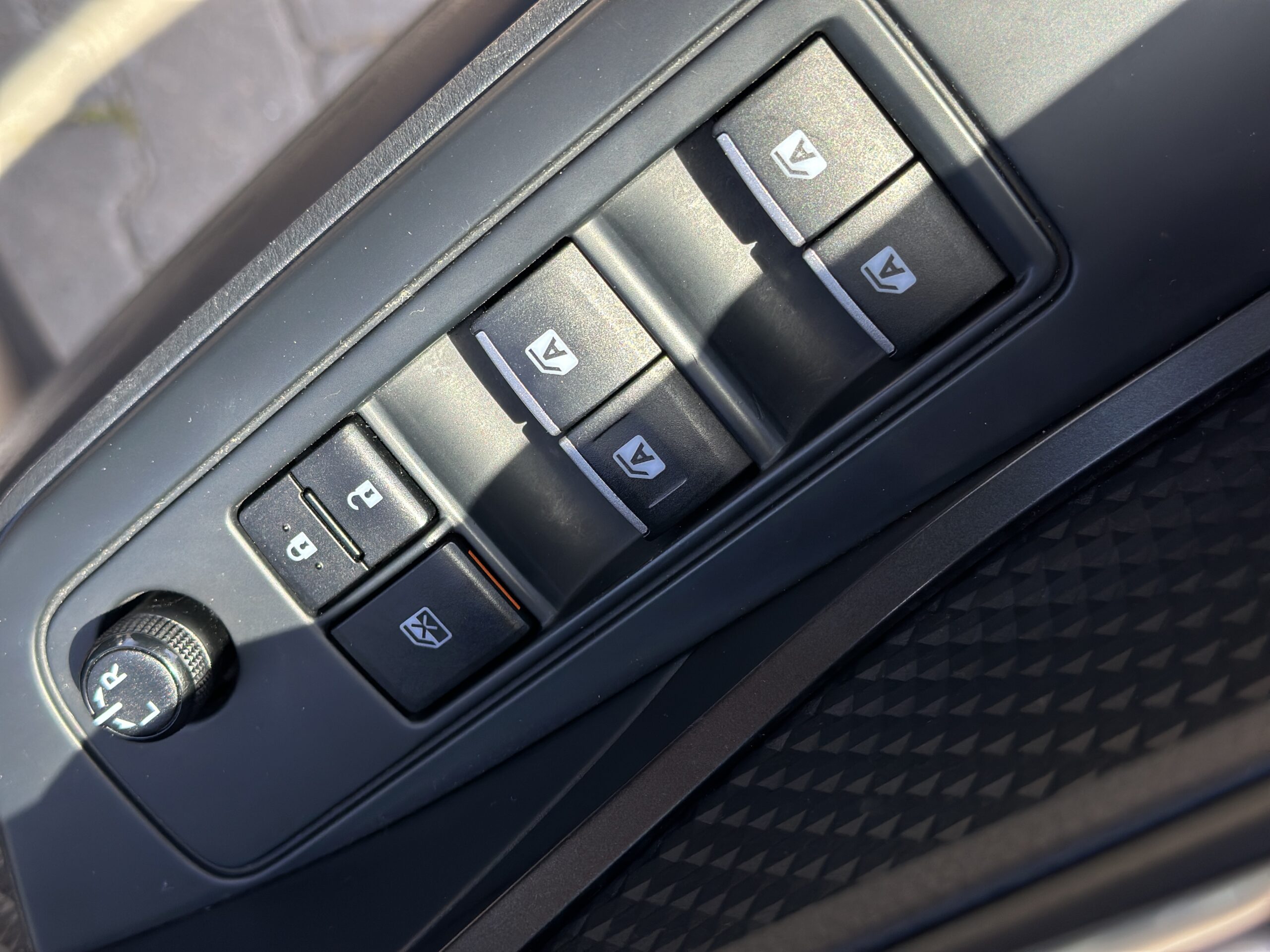 TOYOTA C-HR 2016 РОКУ