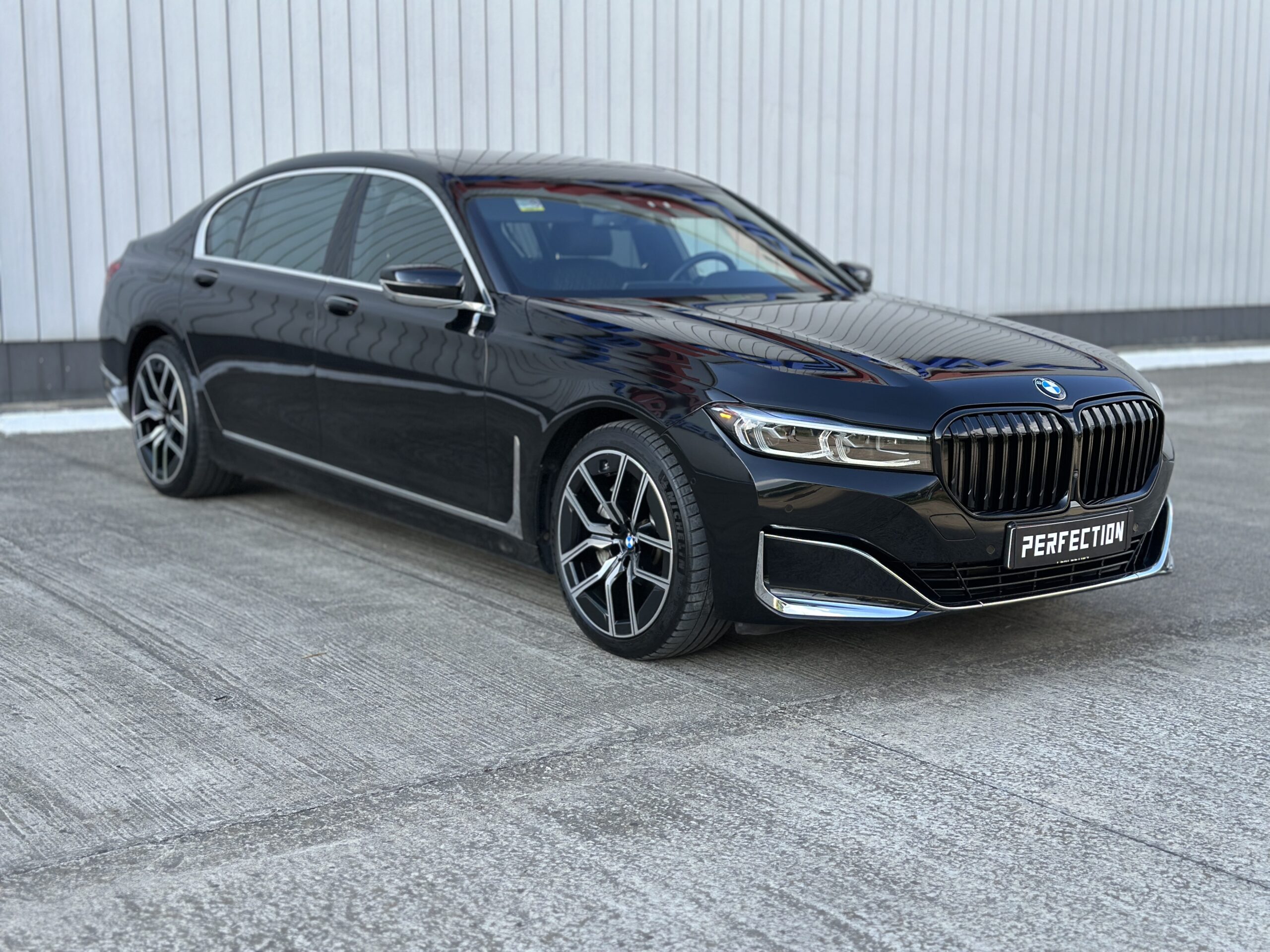 BMW 745e xDrive Plug in hybrid G12 FL 2019 РОКУ