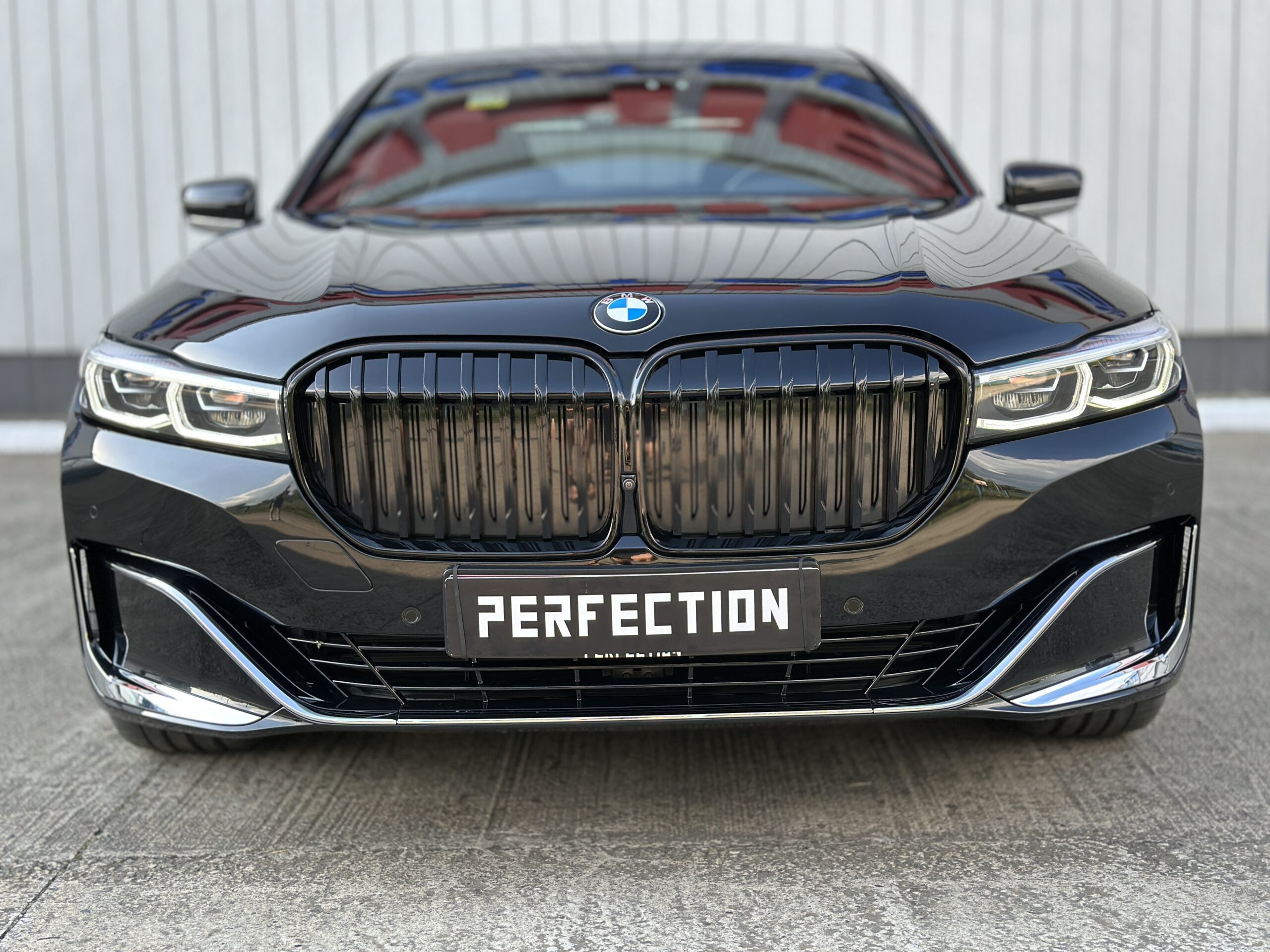 BMW 745e xDrive Plug in hybrid G12 FL 2019 РОКУ