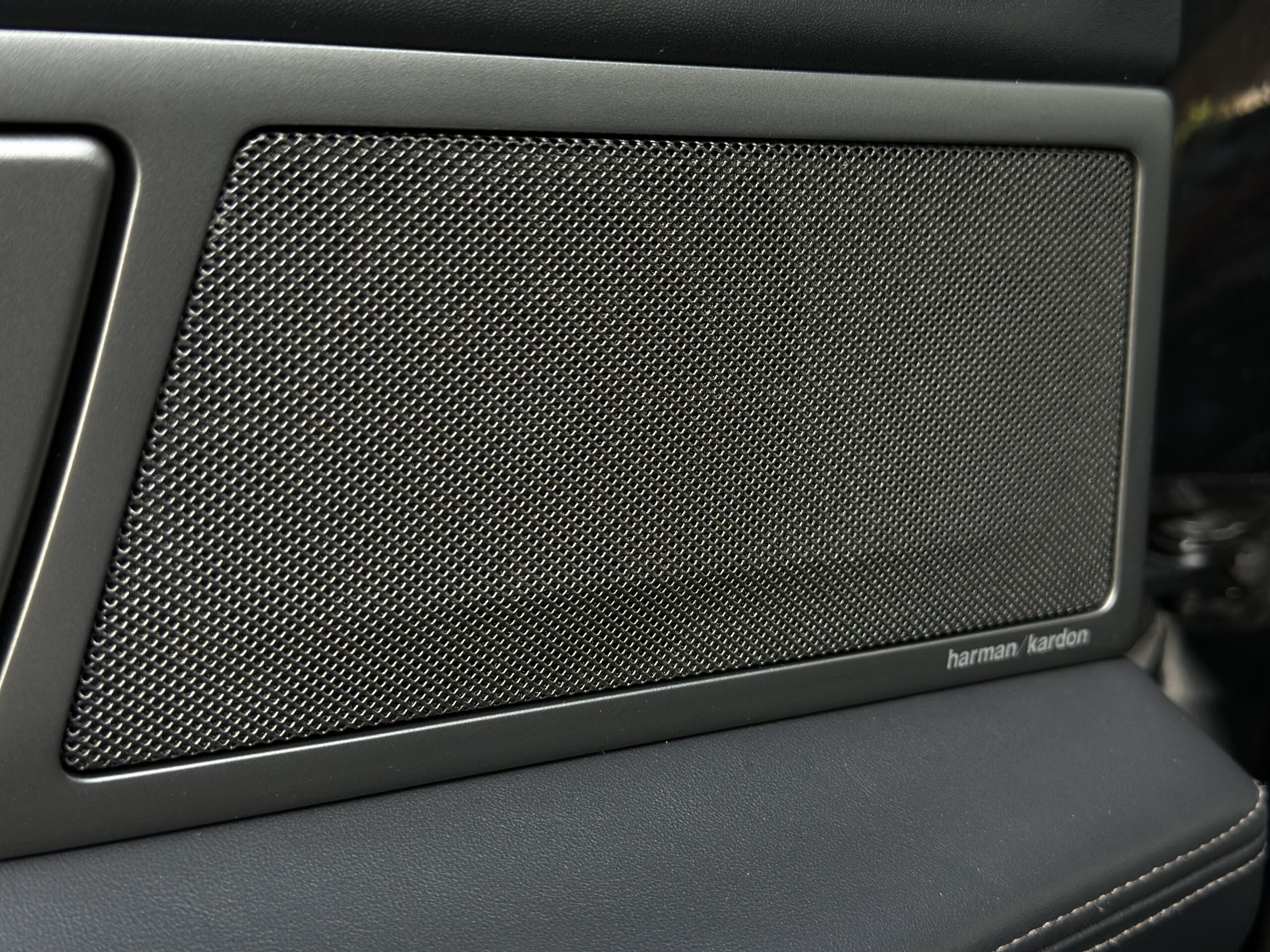 BMW 745e xDrive Plug in hybrid G12 FL 2019 РОКУ