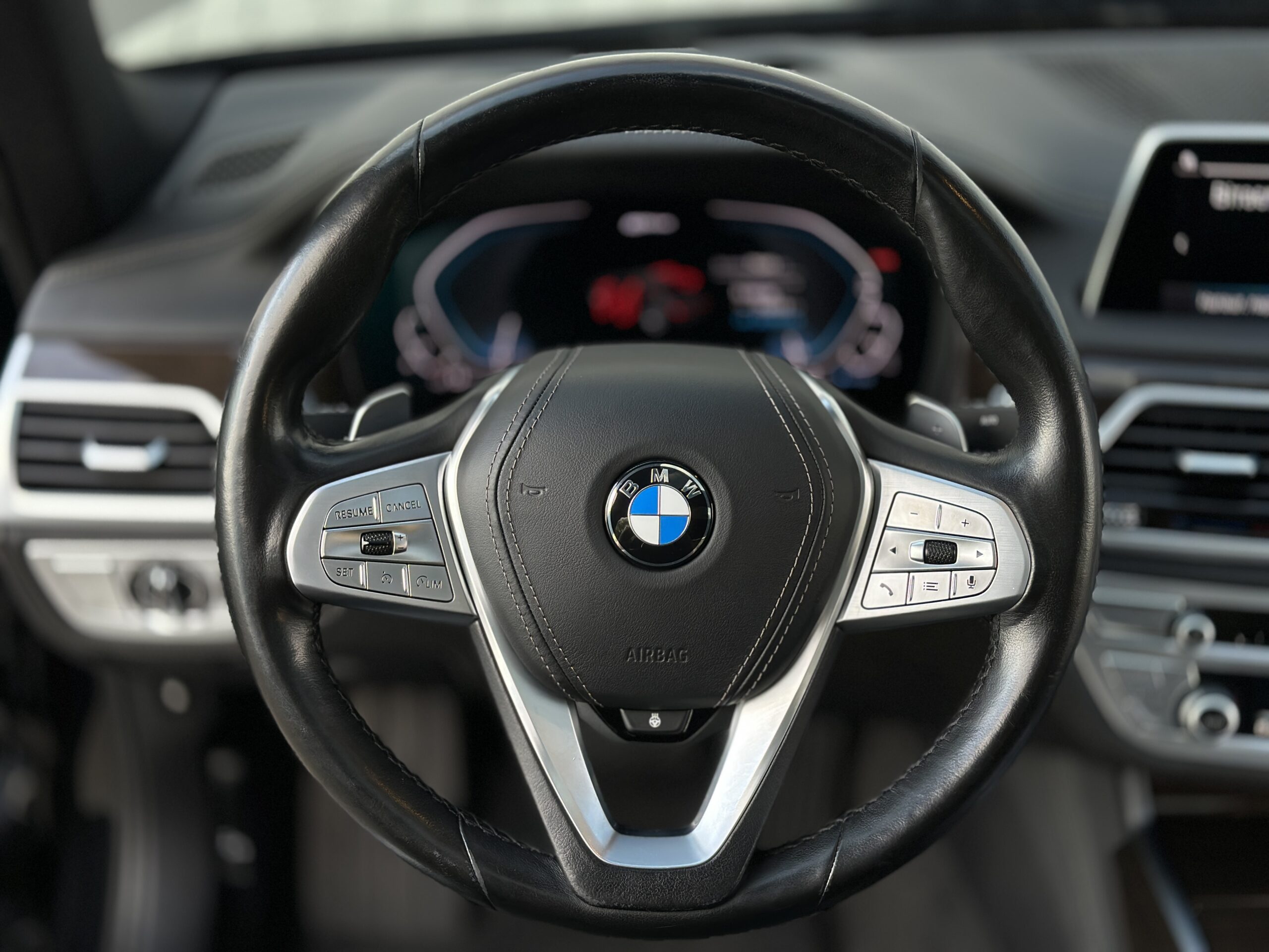 BMW 745e xDrive Plug in hybrid G12 FL 2019 РОКУ