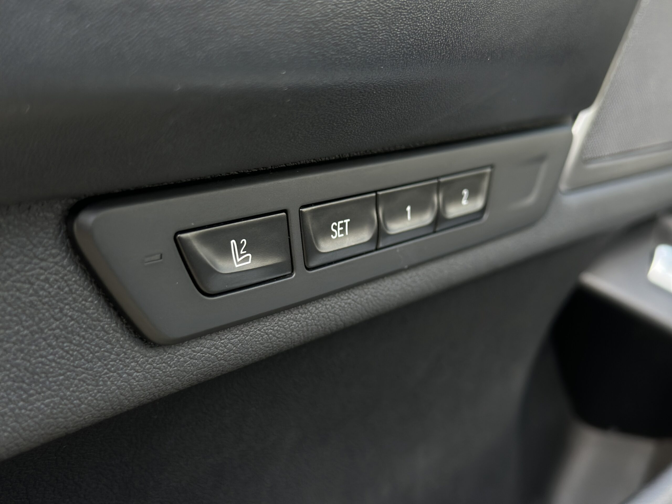 BMW 745e xDrive Plug in hybrid G12 FL 2019 РОКУ