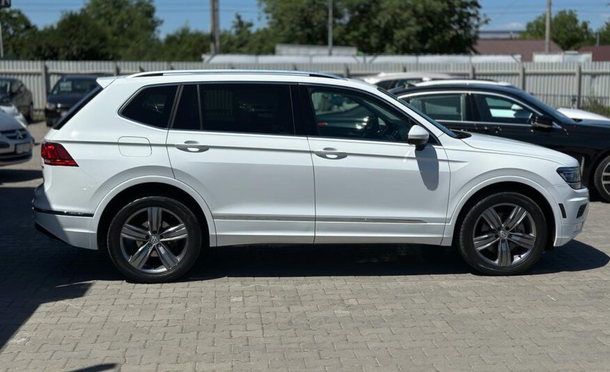 VOLKSWAGEN TIGUAN SEL 2018 РОКУ
