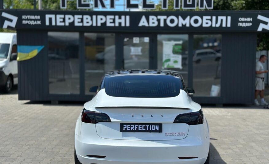 TESLA MODEL 3 STANDART RANGE 2019 РОКУ