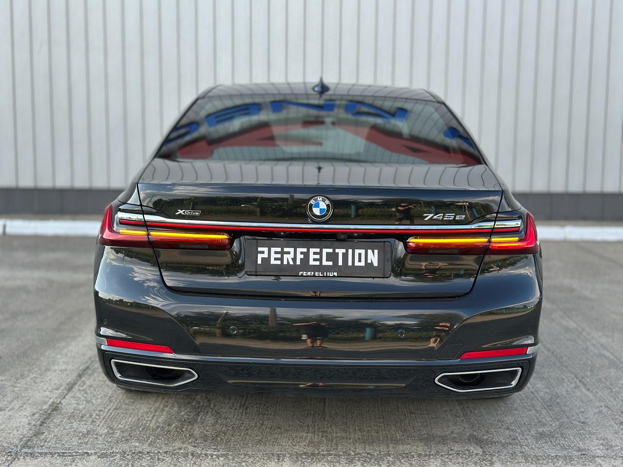 BMW 745e xDrive Plug in hybrid G12 FL 2019 РОКУ