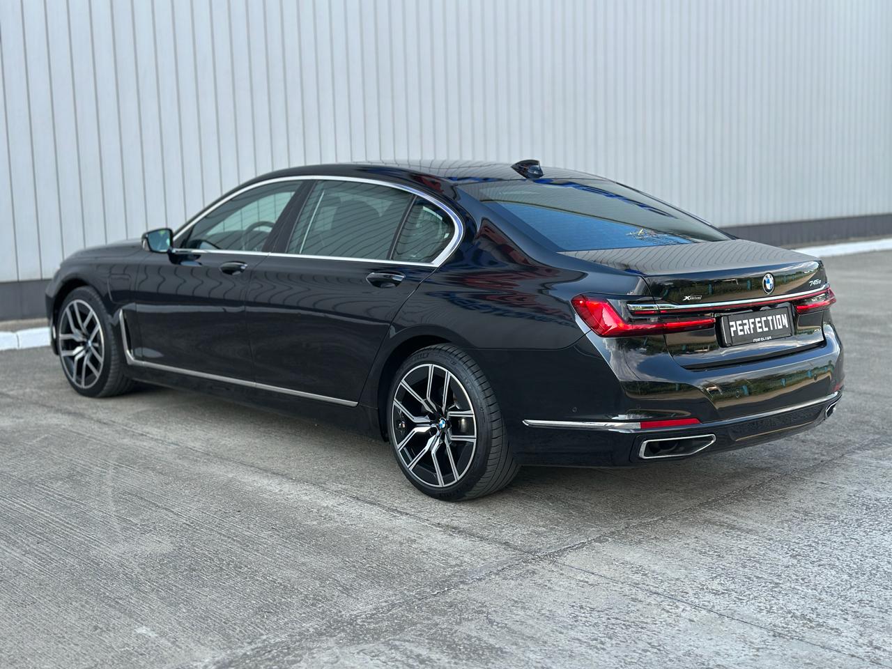 BMW 745e xDrive Plug in hybrid G12 FL 2019 РОКУ