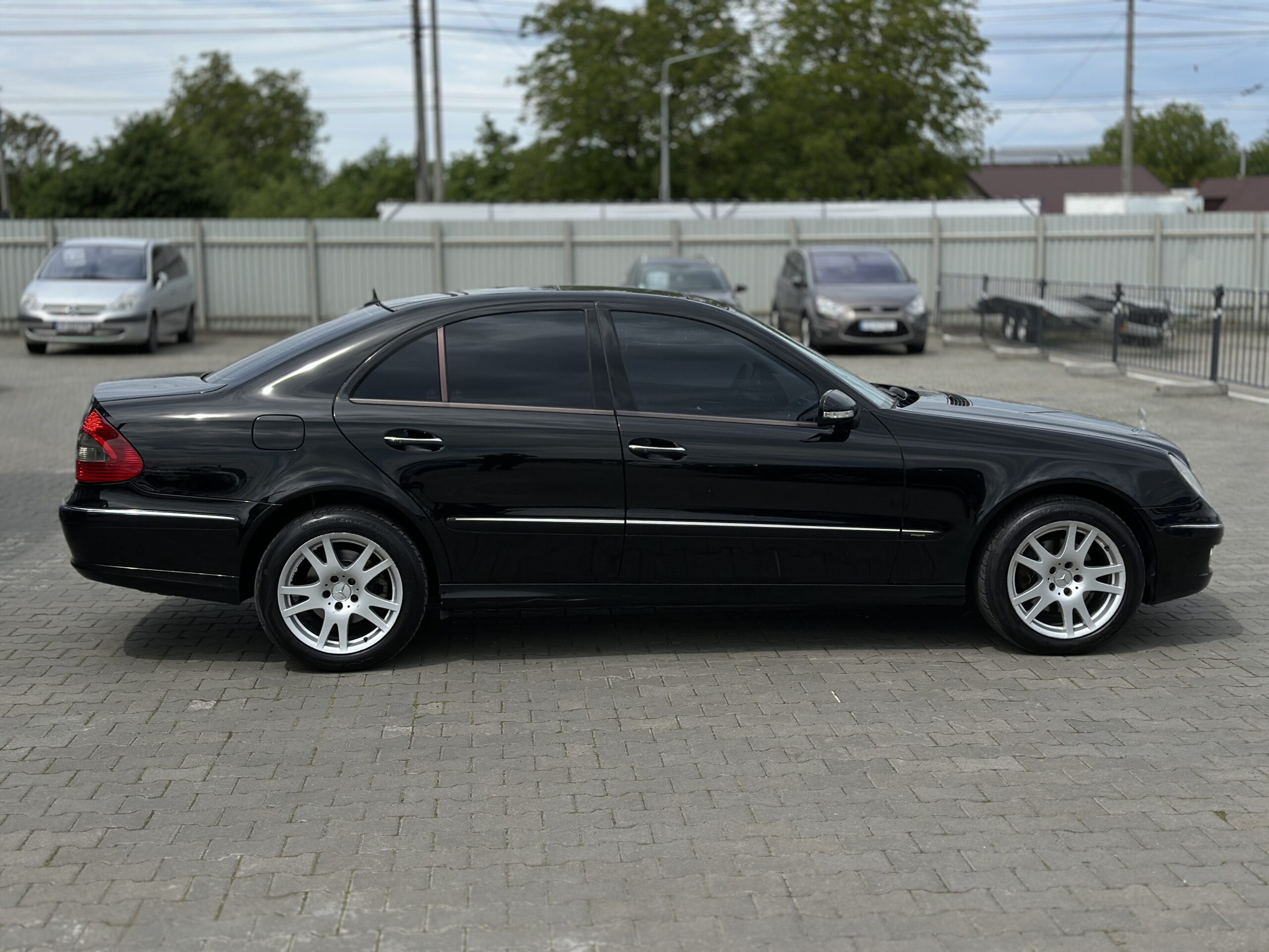 MERCEDES BENZ W211 2006 РОКУ