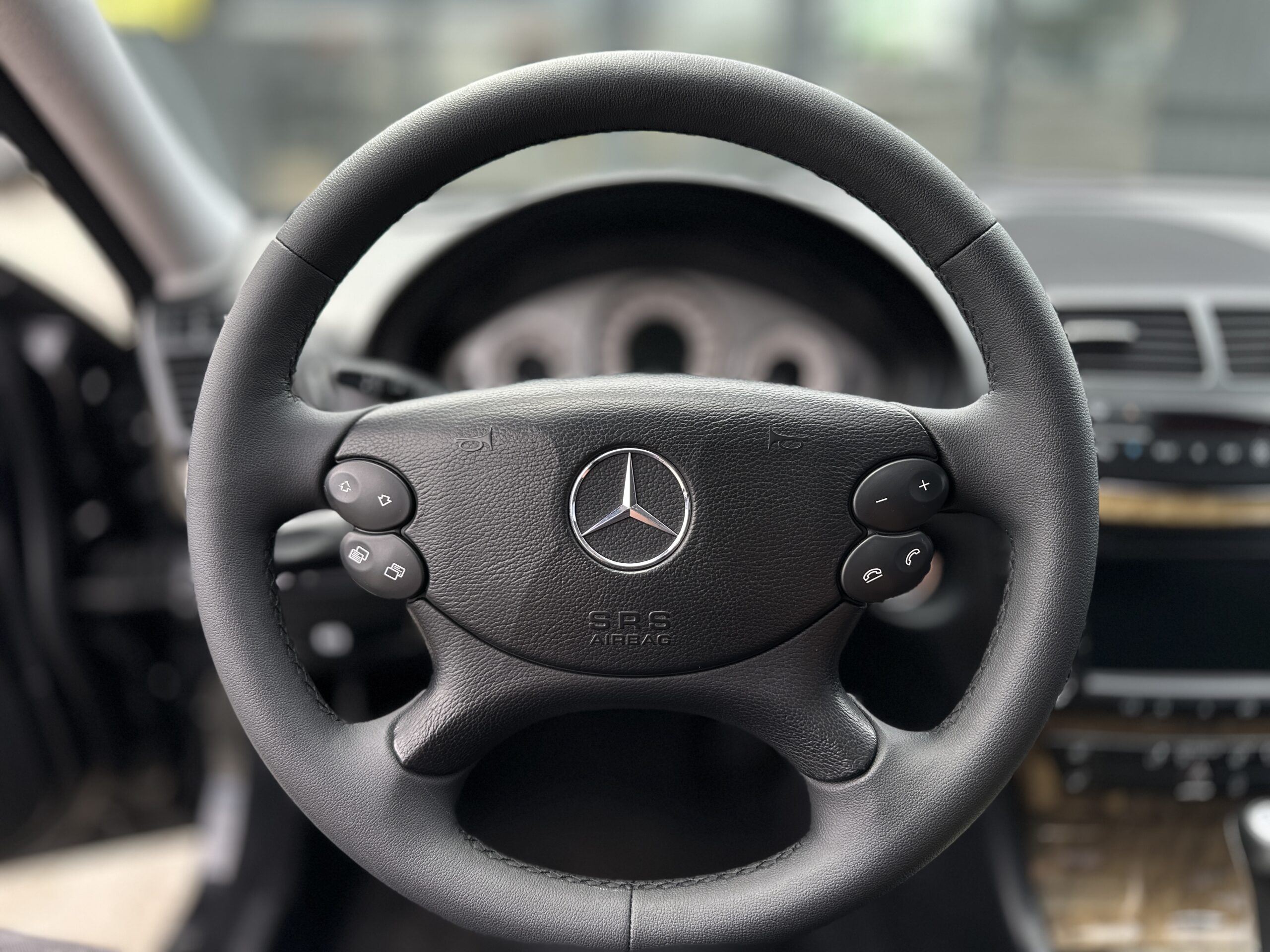 MERCEDES BENZ W211 2006 РОКУ