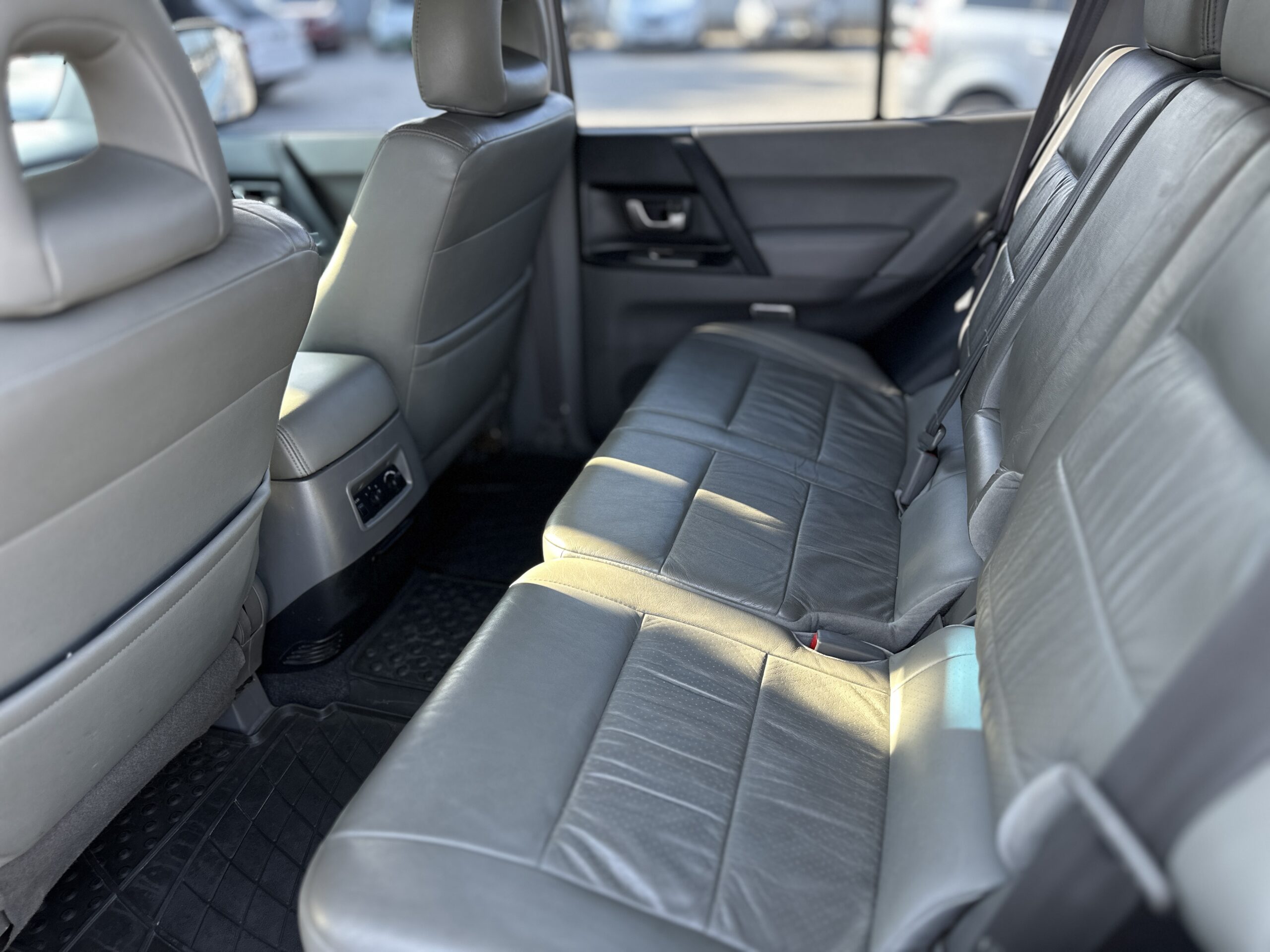 MITSUBISHI PAJERO 2007 РОКУ