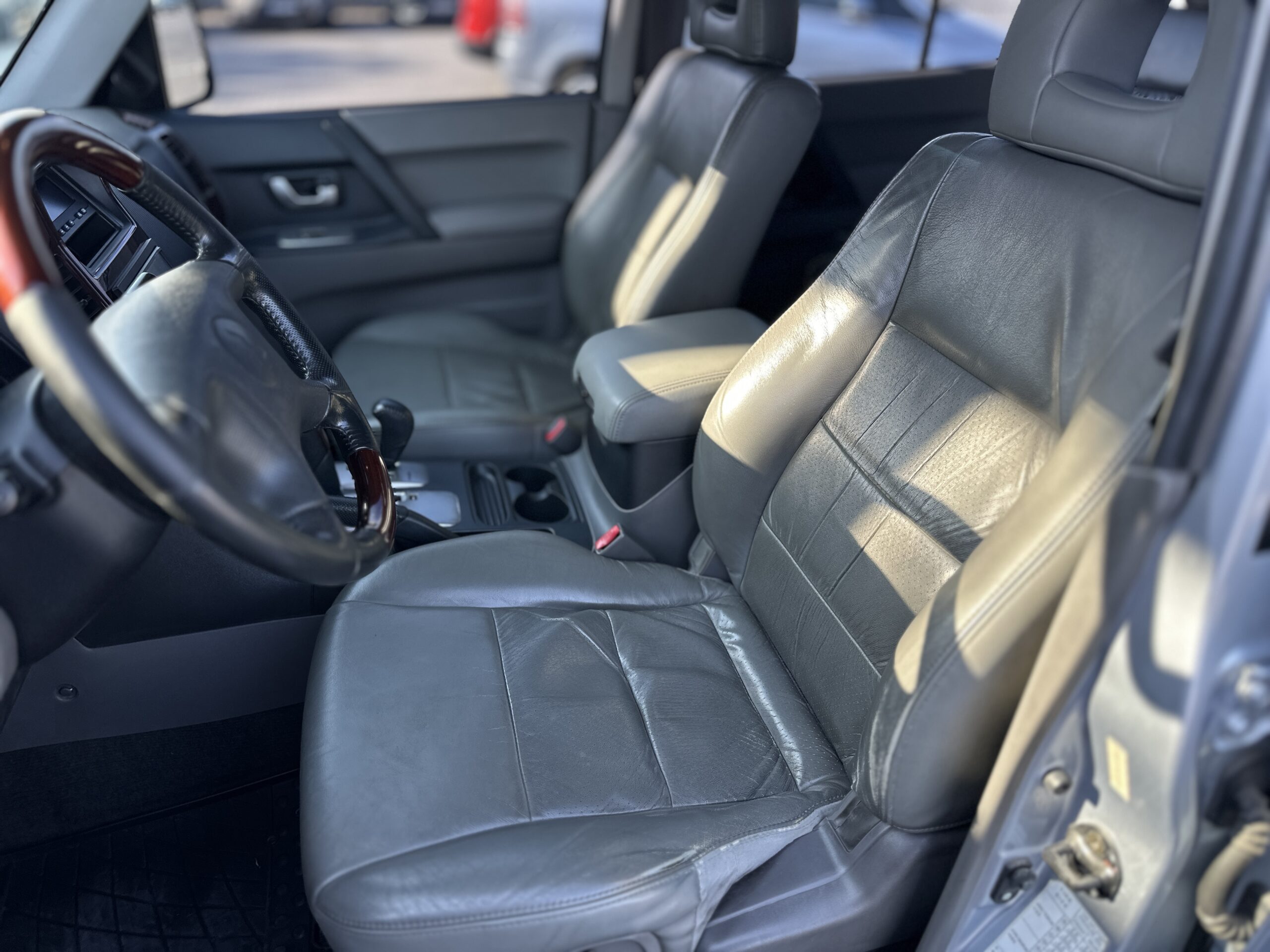 MITSUBISHI PAJERO 2007 РОКУ