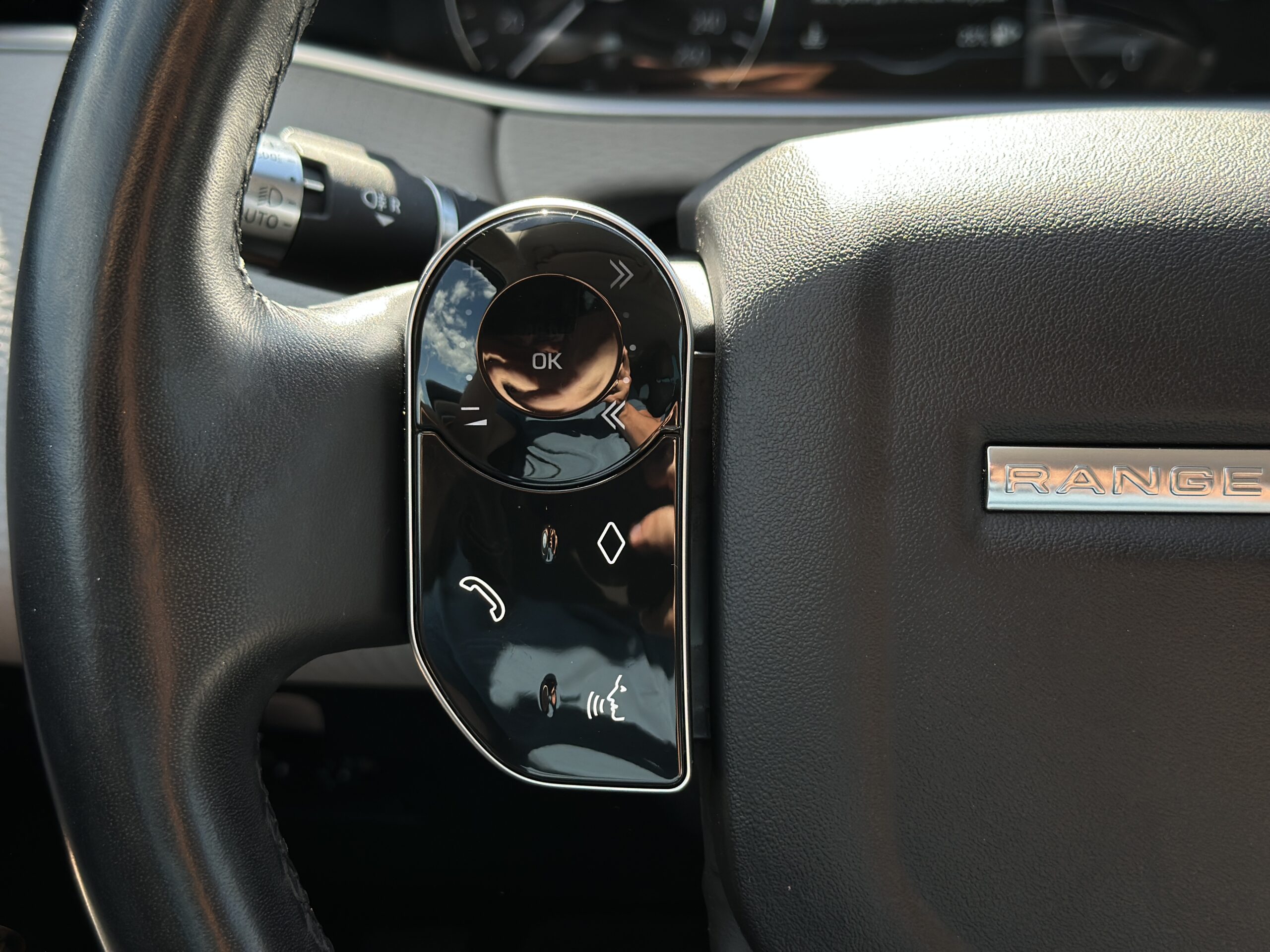 LAND ROVER RANGE ROVER EVOQUE 2019 РОКУ