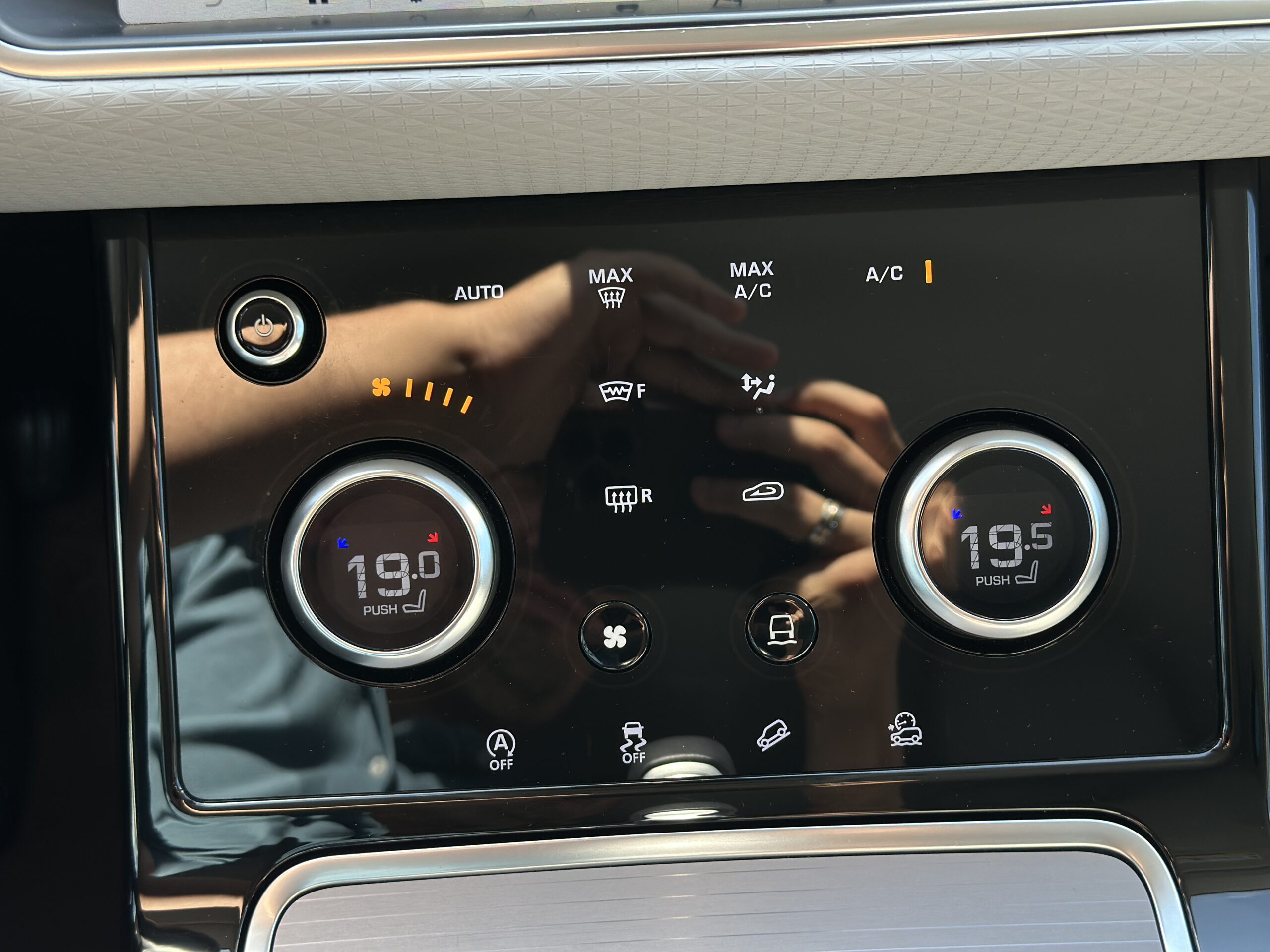 LAND ROVER RANGE ROVER EVOQUE 2019 РОКУ