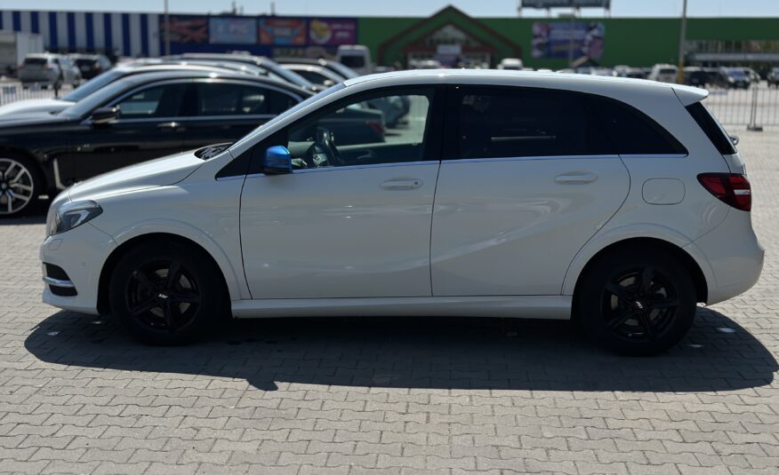 MERCEDES BENZ B250E 2015 РОКУ