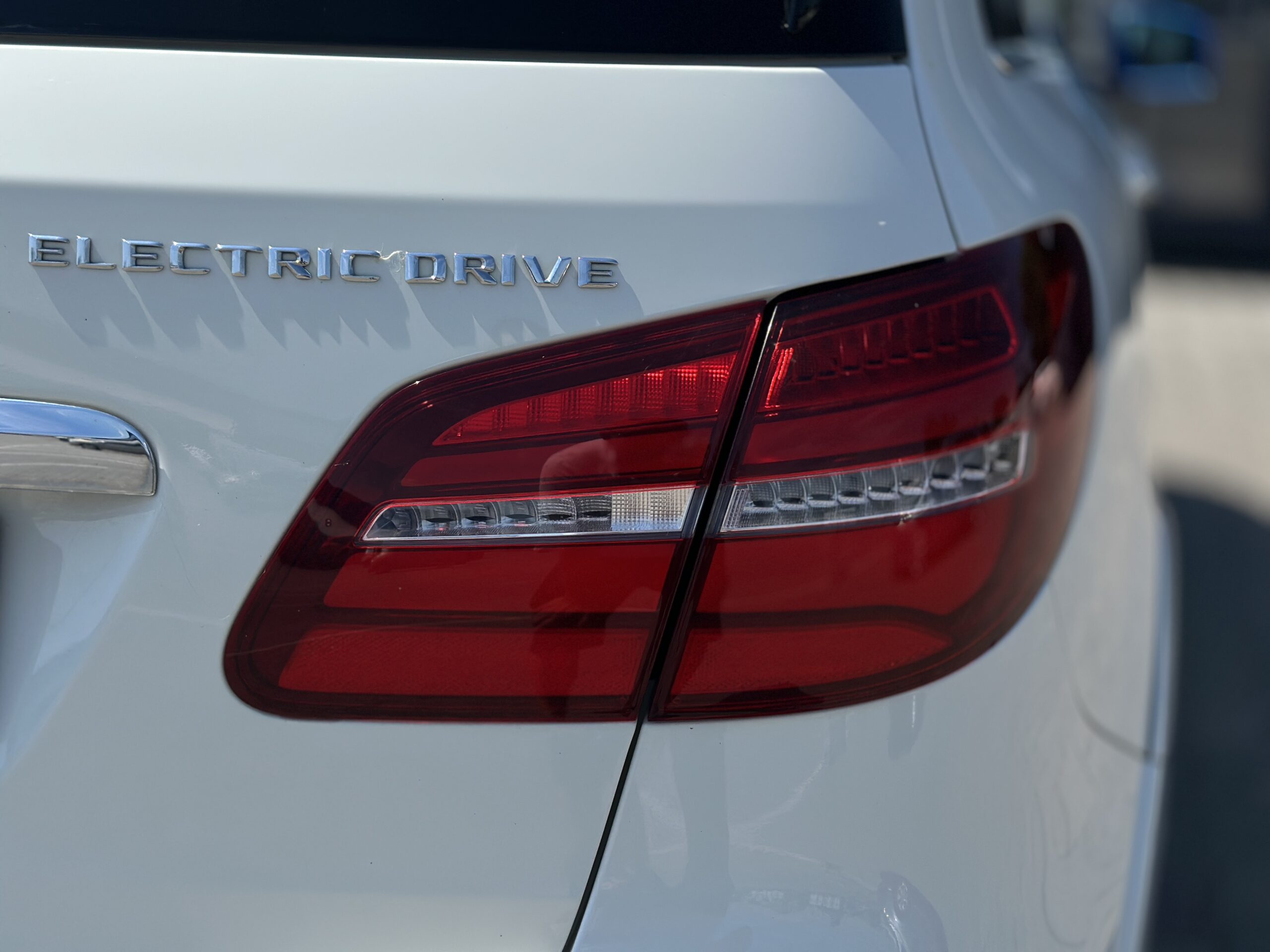 MERCEDES BENZ B250E 2015 РОКУ