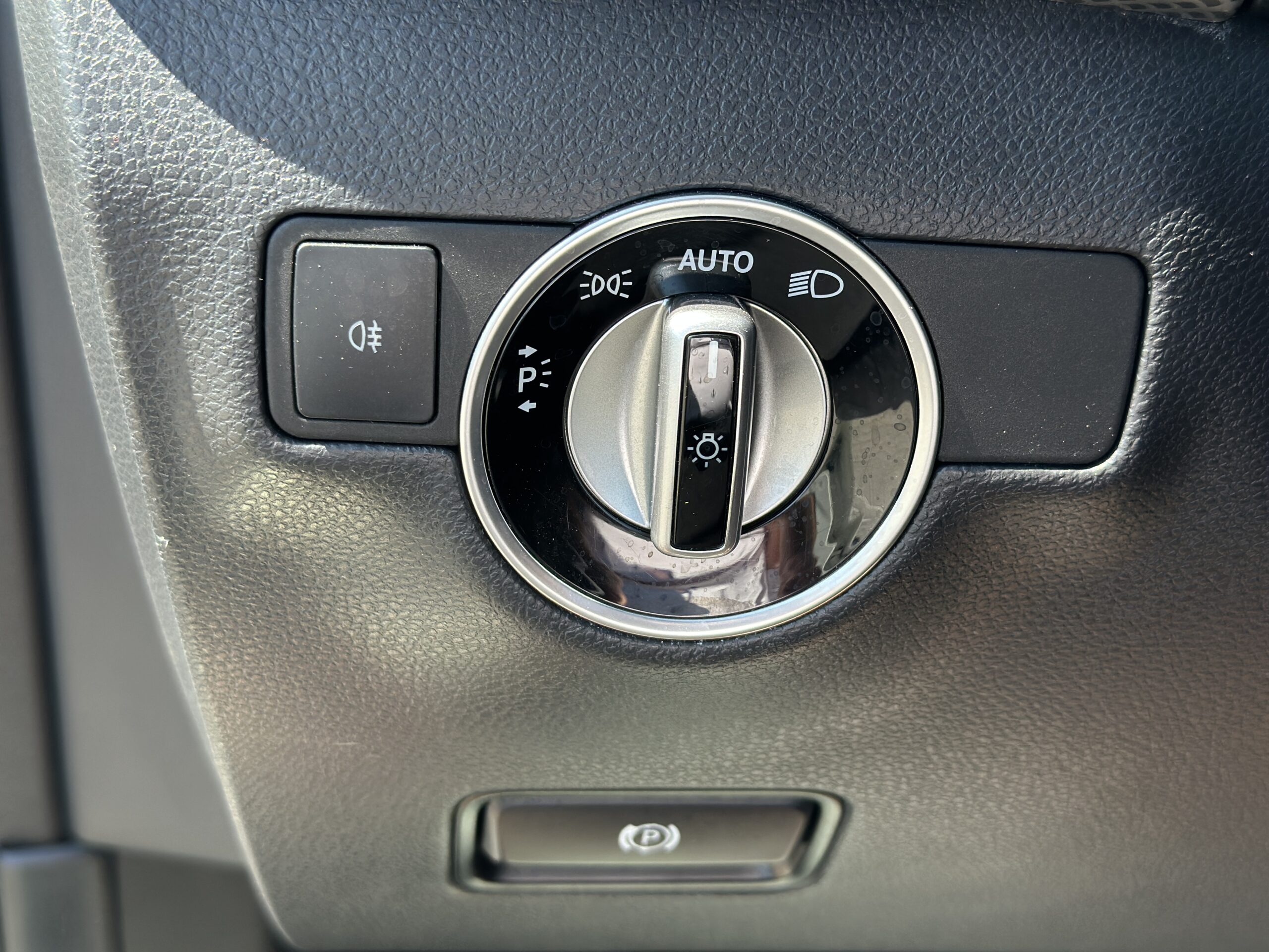 MERCEDES BENZ B250E 2015 РОКУ