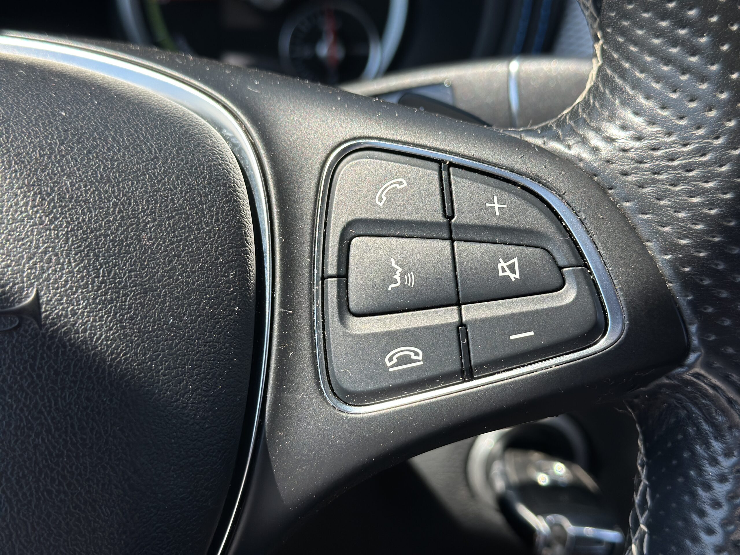 MERCEDES BENZ B250E 2015 РОКУ