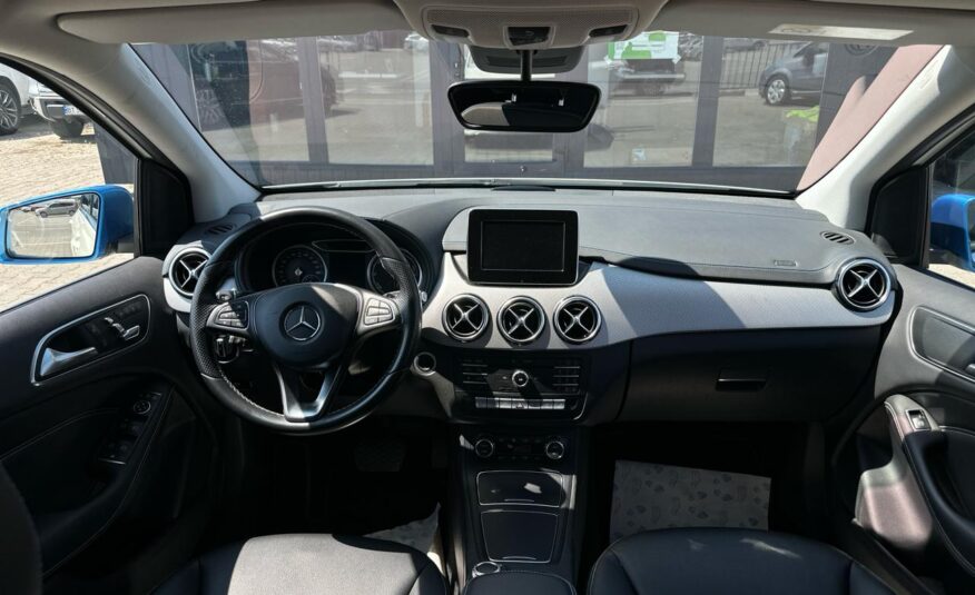 MERCEDES BENZ B250E 2015 РОКУ