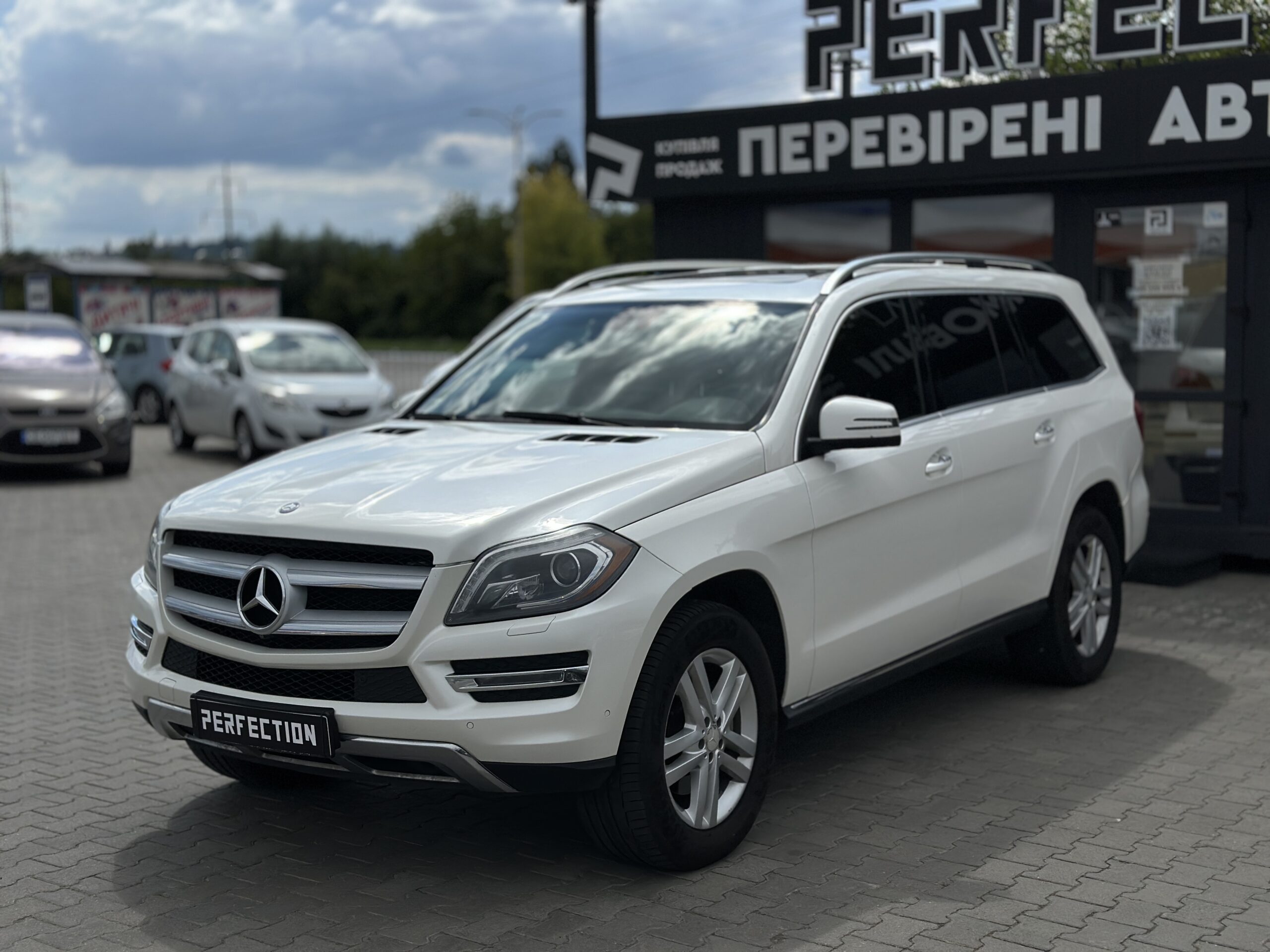 MERCEDES BENZ GL 450 2014 РОКУ