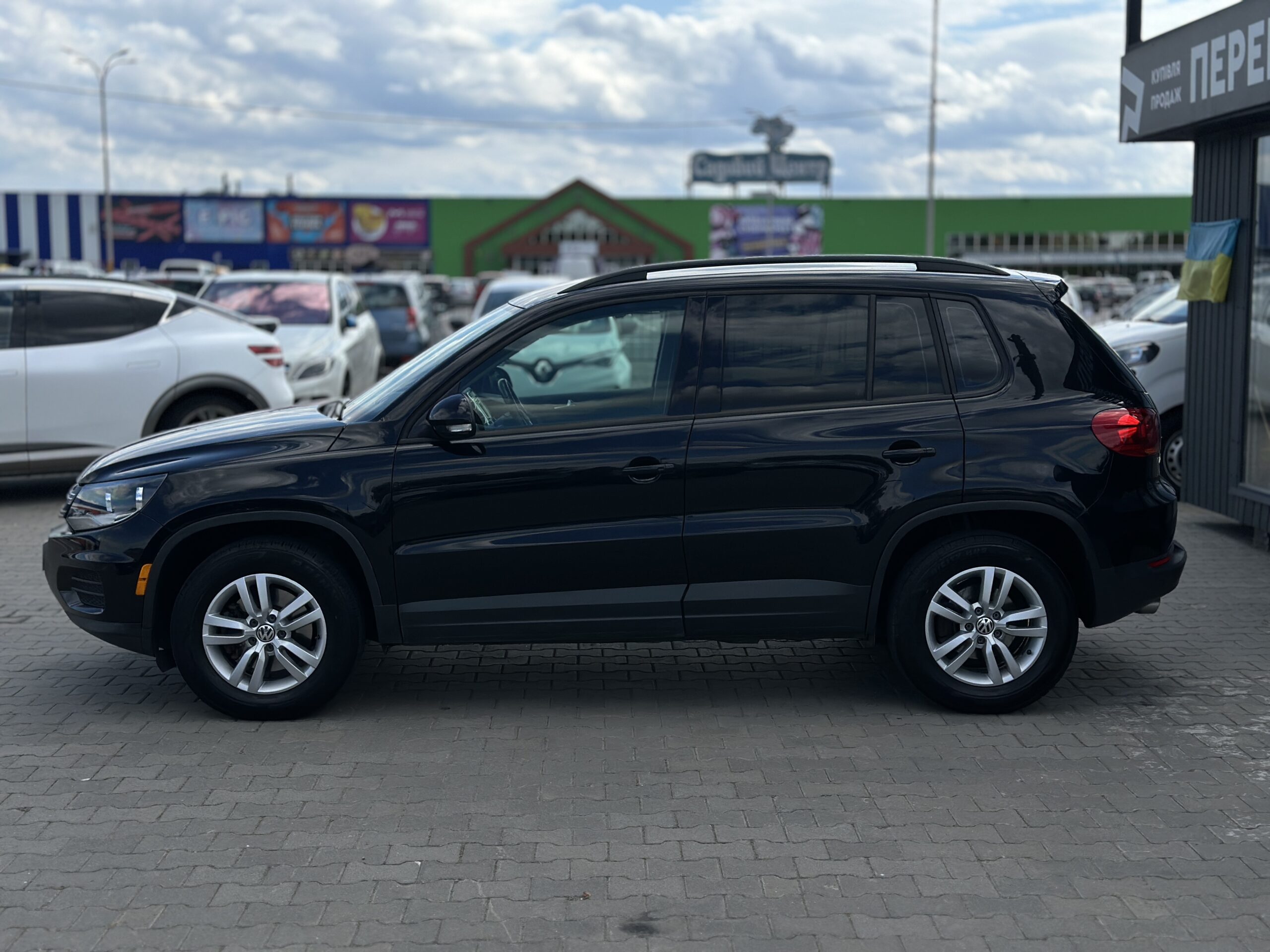 VOLKSWAGEN TIGUAN 2016 РОКУ