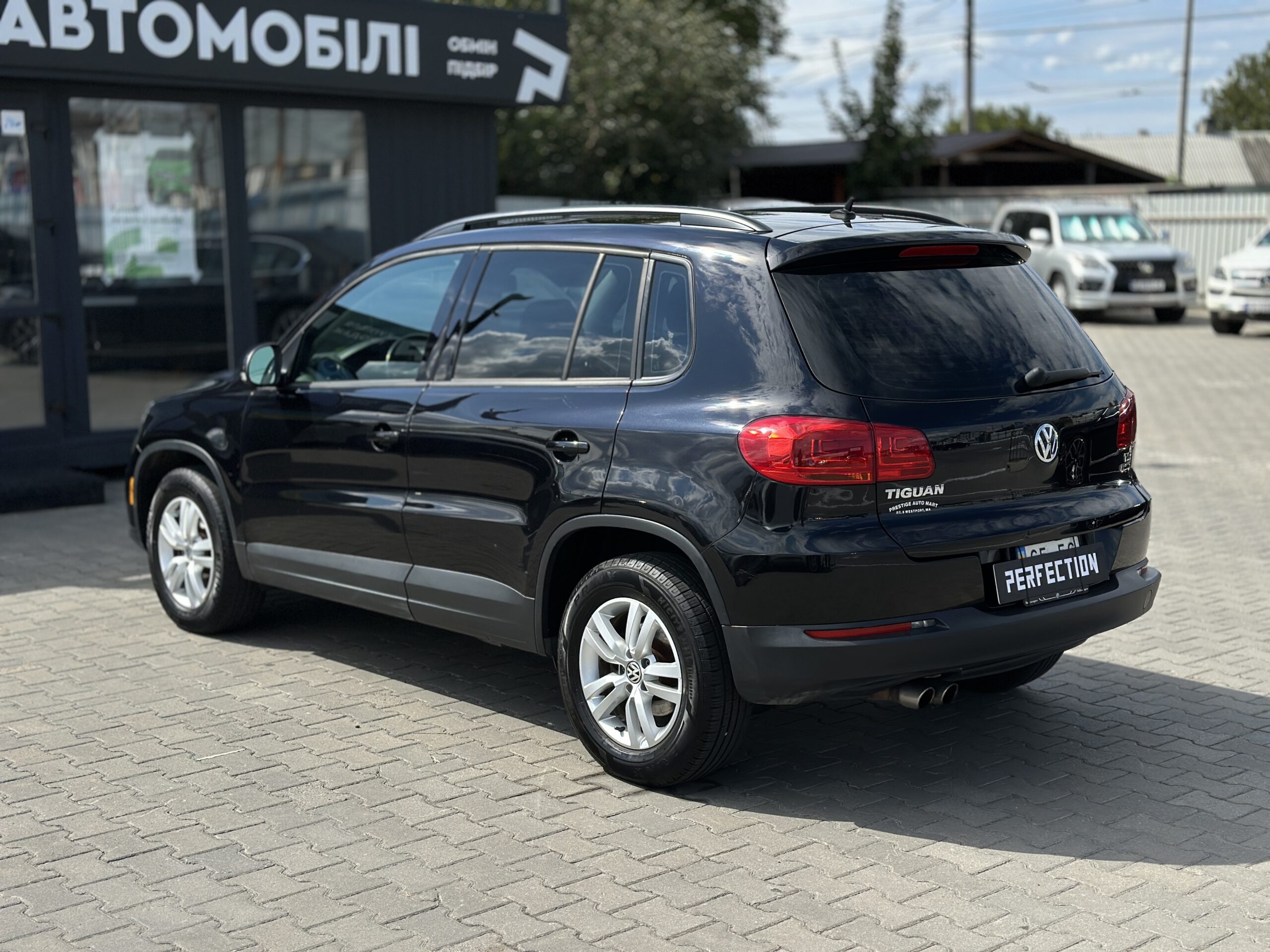 VOLKSWAGEN TIGUAN 2016 РОКУ