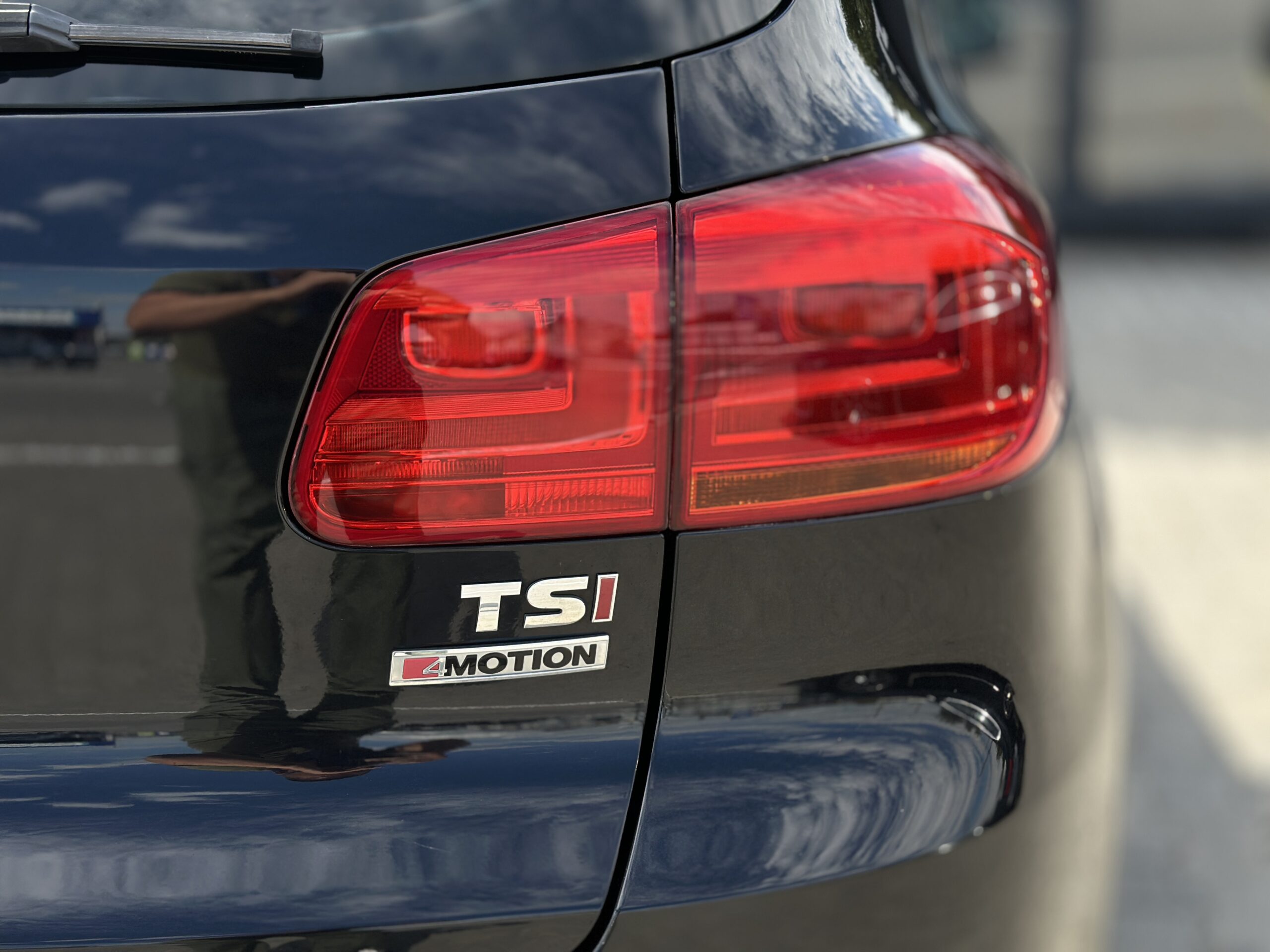 VOLKSWAGEN TIGUAN 2016 РОКУ