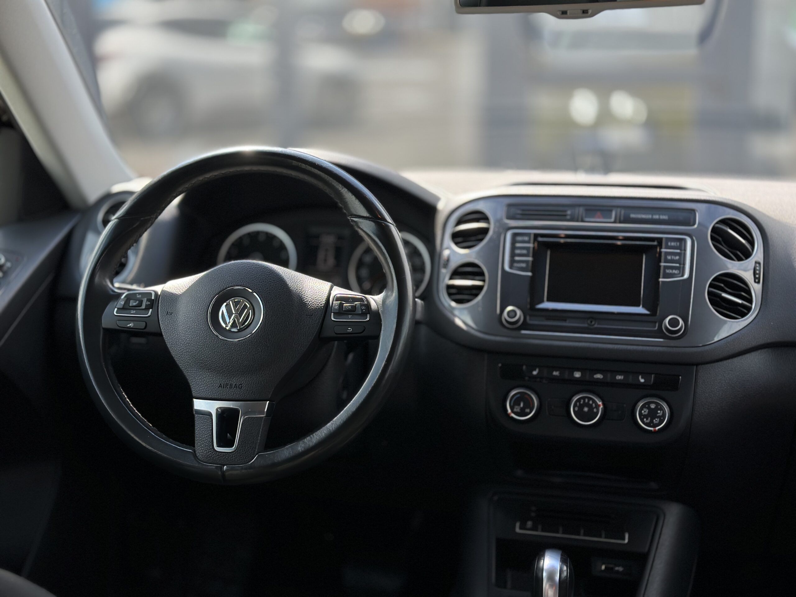 VOLKSWAGEN TIGUAN 2016 РОКУ