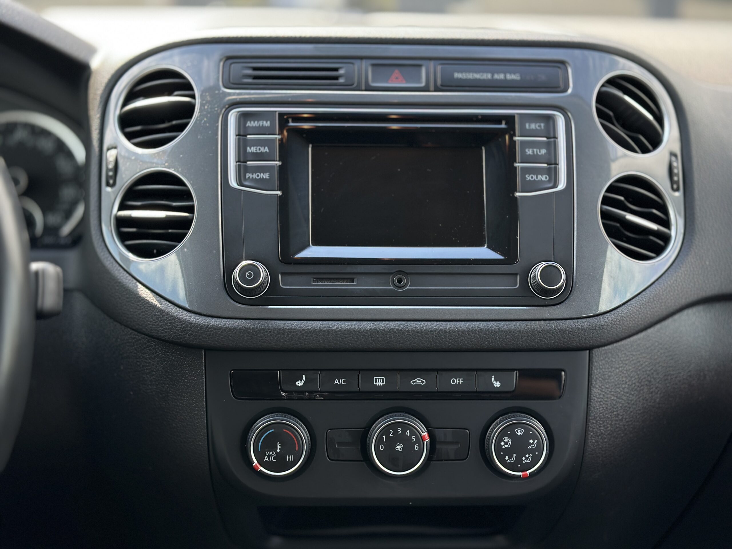 VOLKSWAGEN TIGUAN 2016 РОКУ