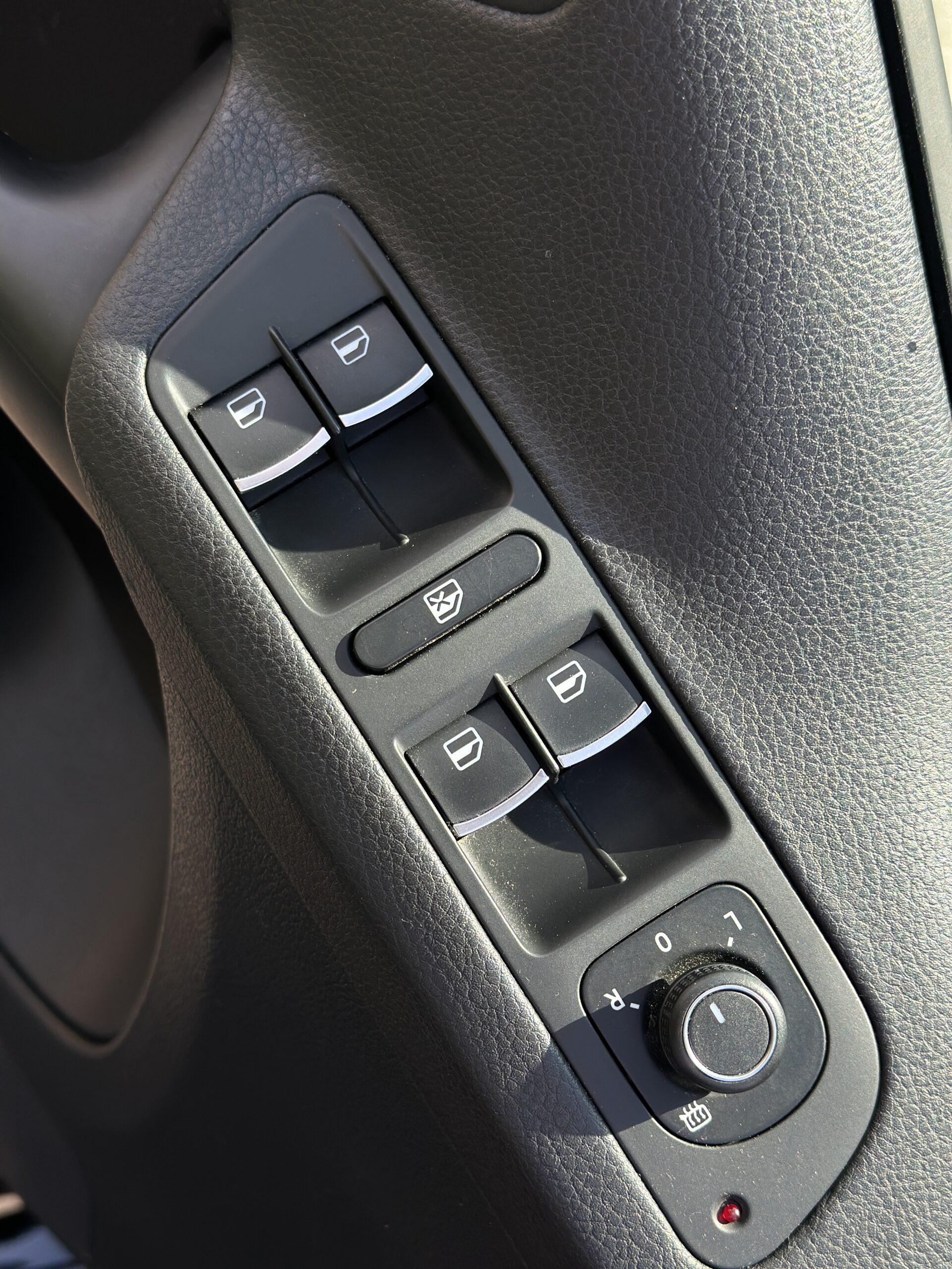 VOLKSWAGEN TIGUAN 2016 РОКУ