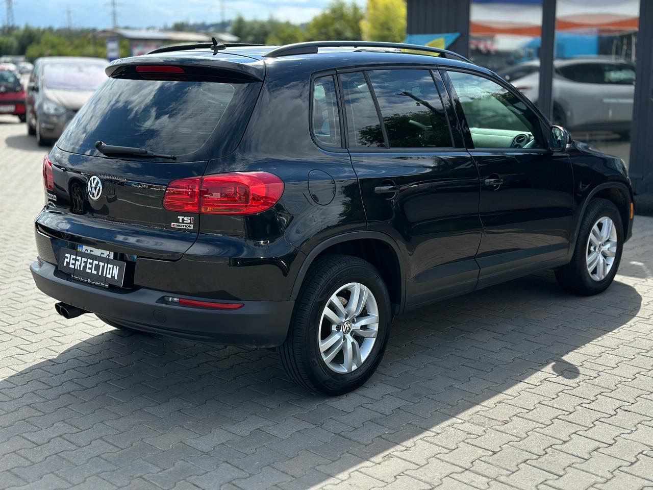VOLKSWAGEN TIGUAN 2016 РОКУ