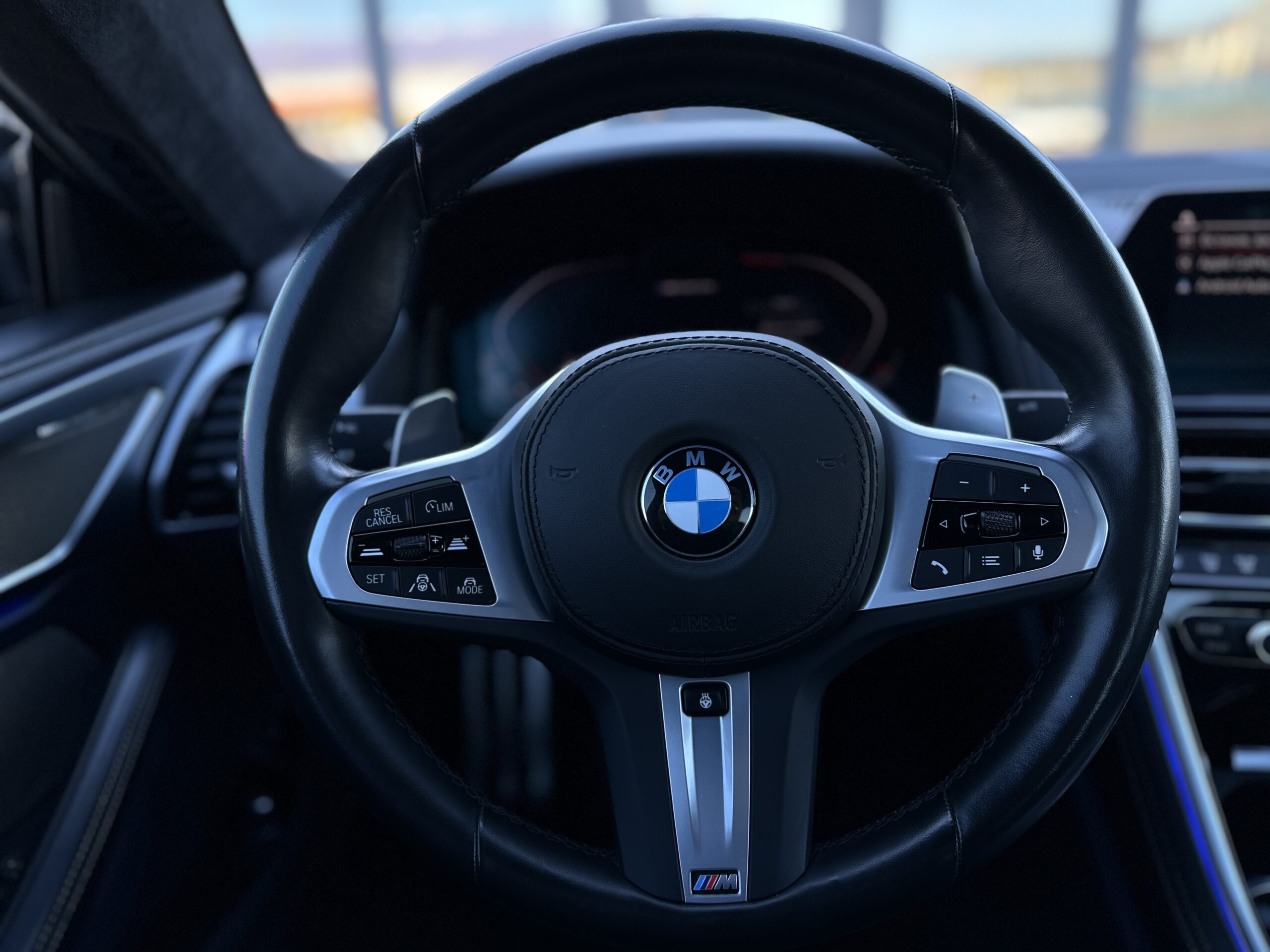 BMW M850i 2021 РОКУ