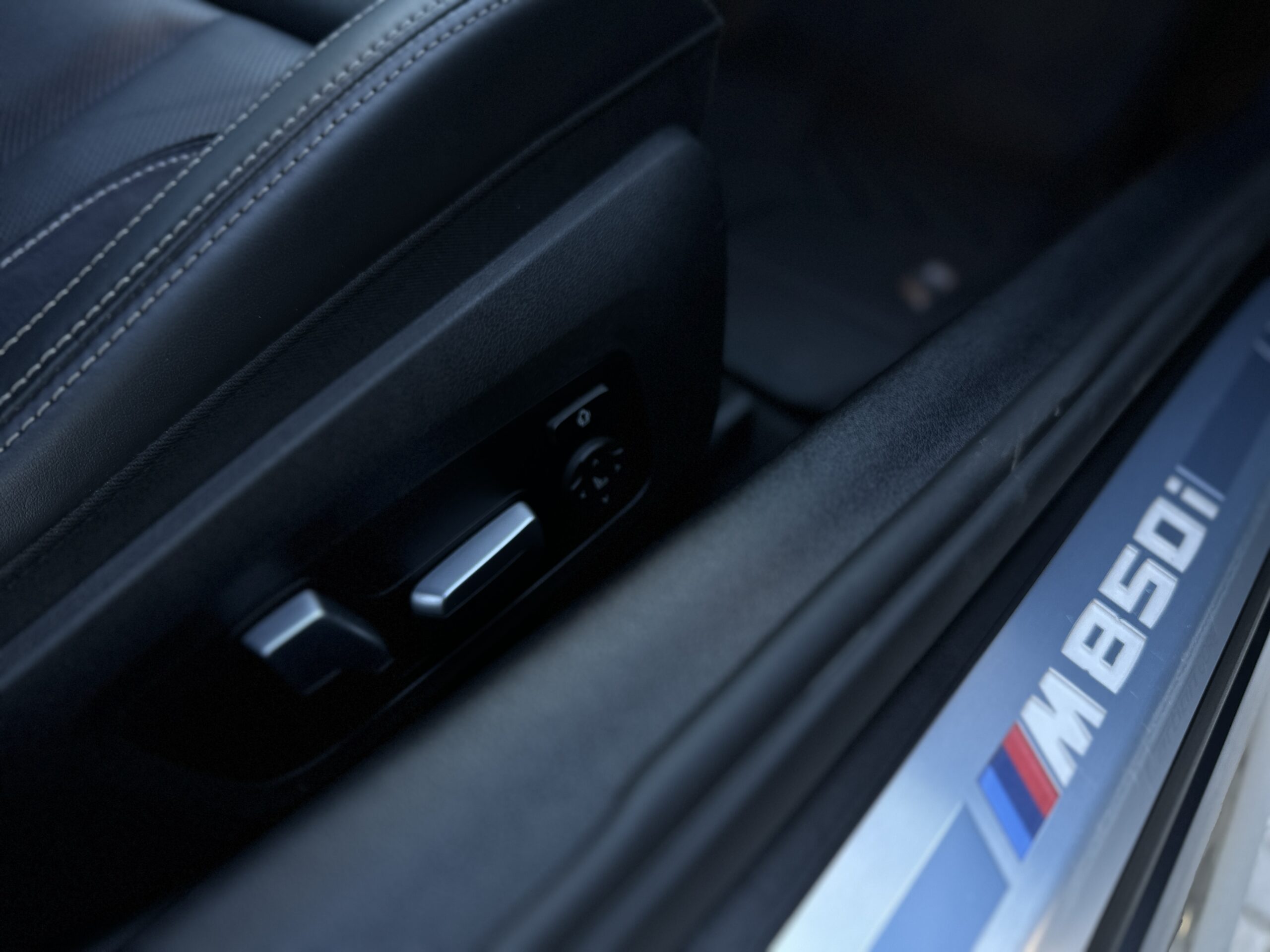 BMW M850i 2021 РОКУ