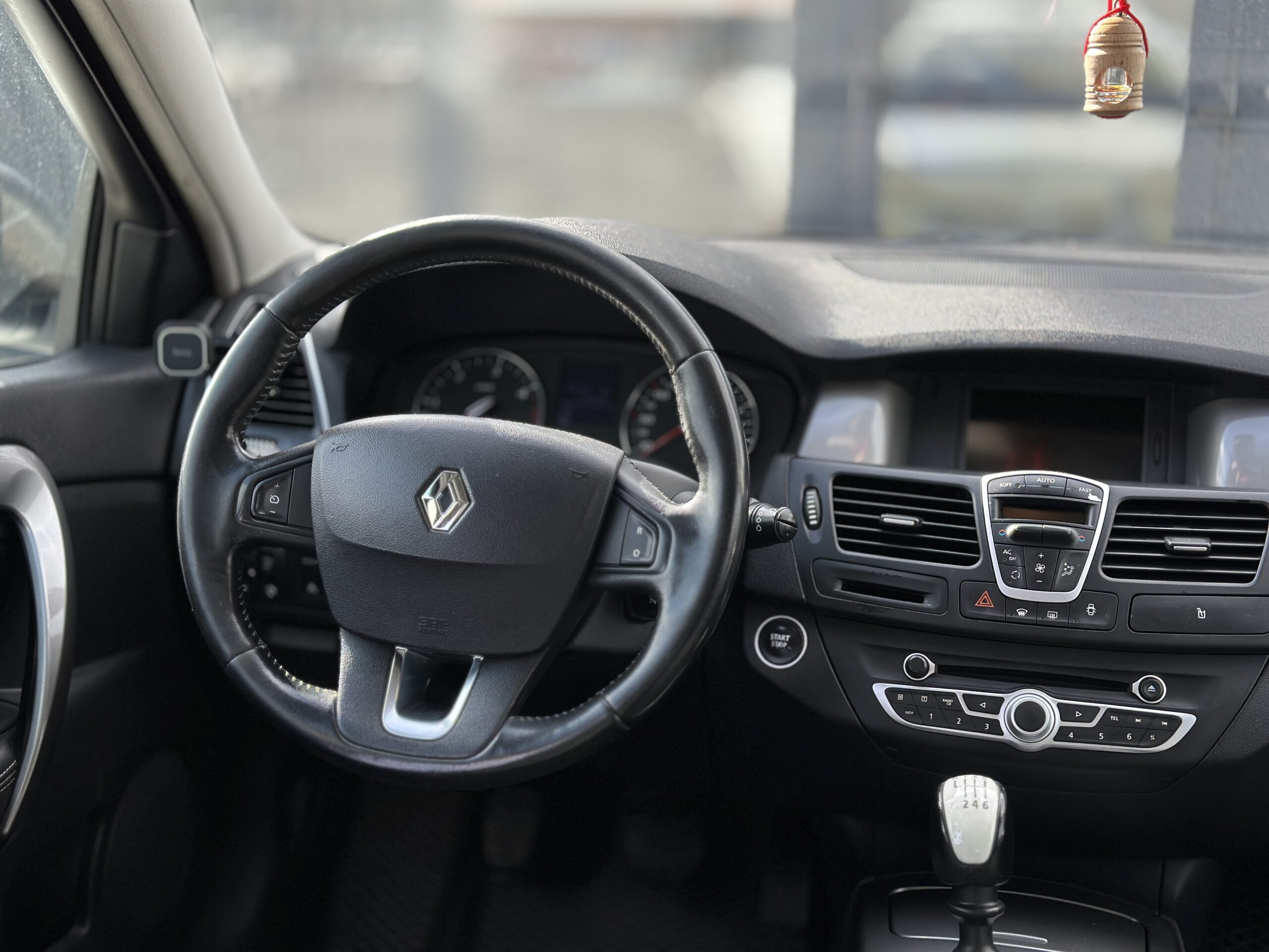 RENAULT LAGUNA 2012 РОКУ