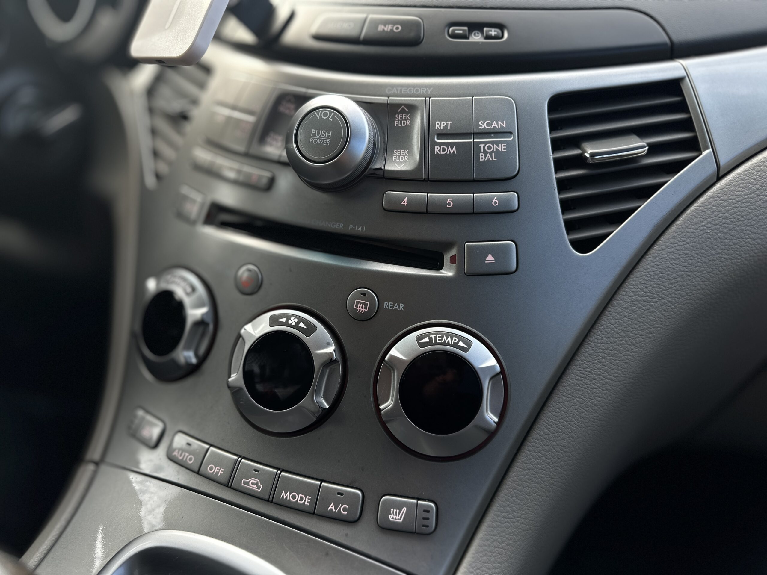 SUBARU TRIBECA 2008 РОКУ